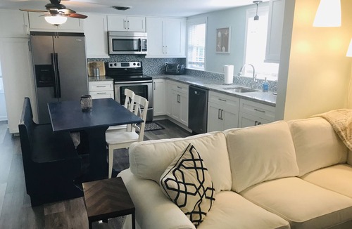 Dodds Addition Condo | Affordable Family-Friendly Condo, Walk to Beach/Town