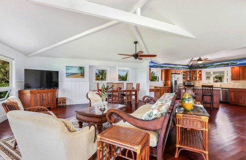 Princeville House | AIR CONDITIONED HOME FEATURED ON TV - CLOSELY LOCATED TO BEAUTIFUL N SHORE BEACH
