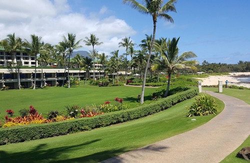 Bayview Apartment | Air conditioned, Resort Location. Short Walks To Beaches & Restaurants