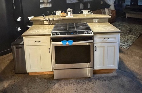 Candler Park Condo | All vibes 1-bedroom ATLANTA condo with walking access to MARTA and belt line