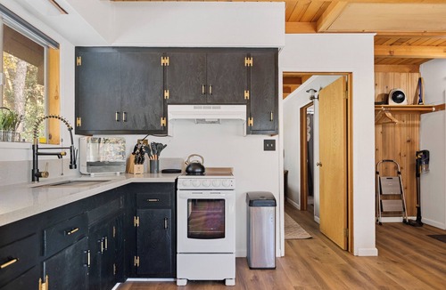 Green Valley Lake Cabin | Amazing 1-bedroom cabin in Green Valley Lake perfect for relaxing getaway