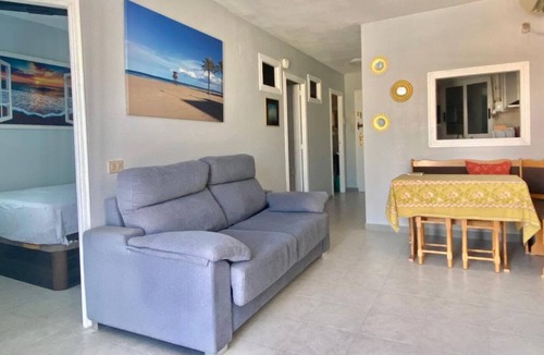 Daimuz Apartment | Apartment 'Edificio Pinocho' with Air Conditioning