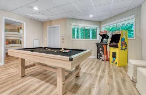 Jamestown House | Arlington Oasis 7 Br