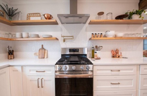 Norcross House | As Featured on Staycation TV, A House, Cottage, & Tiny Home in Downtown Norcross