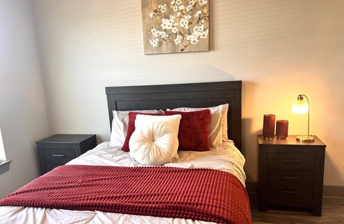 Morningside-Lenox Park Apartment | Atlanta Cozy Corner with fitness center, pool and rooftop garage parking!
