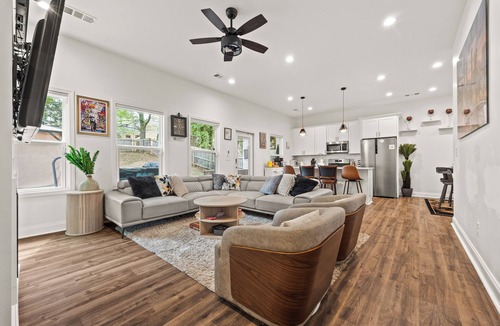 Church Street House | Atlanta Game House with Hot Tub