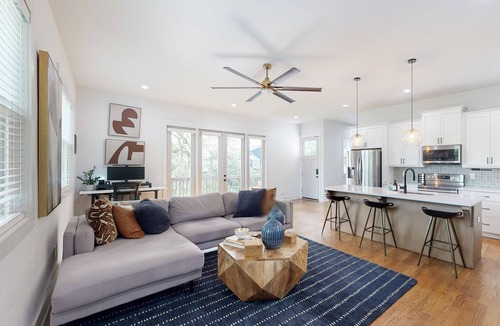 Mechanicsville House | Atlanta Townhome: Walk to Mercedes-Benz Stadium!
