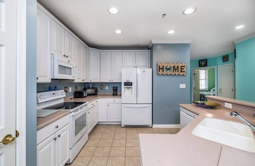 Sunset Island House | August Discounts and Short Stays Sunset Island 4 Hidden Cove Way, Unit 3C