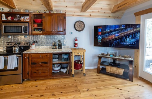 LaGrange Cabin | Awesome Lakefront House on West Point Lake in LaGrange, Ga
