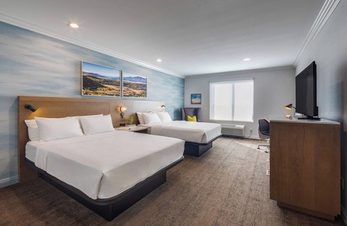 Moreno Valley Hotel | Ayres Hotel & Spa Moreno Valley