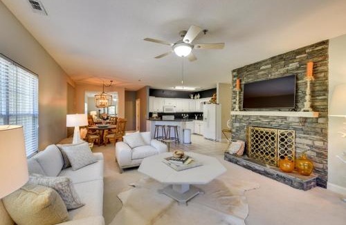 Clayton House | Balcony & Golf Course View! Condo at Kingwood