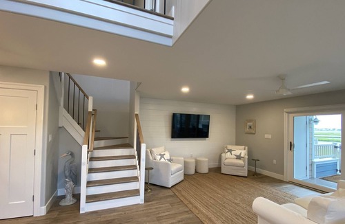 Heron Harbour Isle House | Bay Front Retreat, Sleeps 10, Boat Slip, Close to Everything - 3 BR/2.5 BATH
