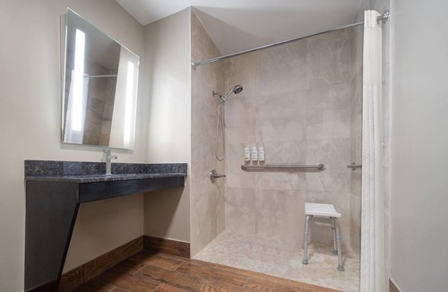 Commerce Hotel | Baymont by Wyndham Commerce GA Near Tanger Outlets Mall