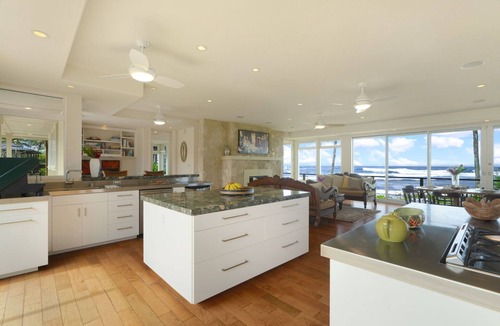 Wainiha House | Beachfront Luxury Dream House with A/C & Gym!