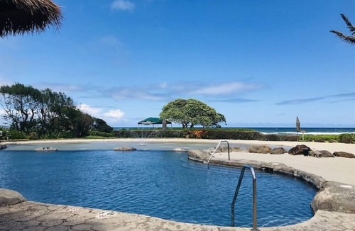 Hanamaulu Condo | Beachfront Resort, Tropical pools with cascading waterfalls, Restaurants on site