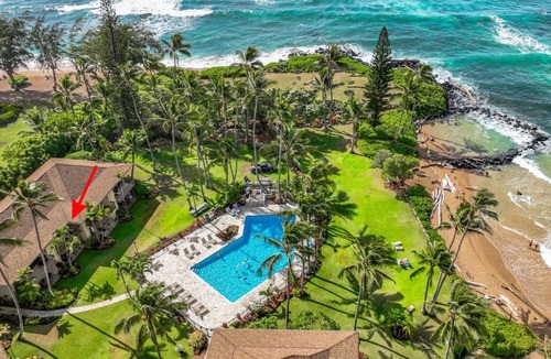 Wailua Condo | Beautiful Lae Nani Unit 112 Oceanfront One Bedroom Condo Coconut Coast Wailua.