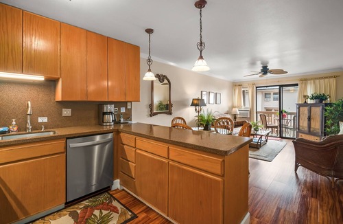 Nawiliwili Condo | Beautifully decorated in Hawaiian style.