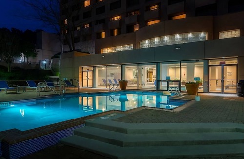 Gwinnett Place Hotel | Better Choice For Your Vacation! Amazing unit to enjoy w/Pool Access