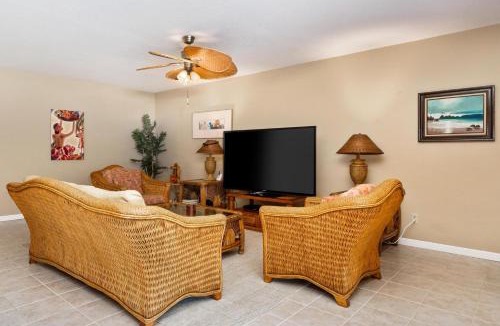 Kahaluu Bay Apartment | Big Island Kahaluu Bay Villa 102 by Coldwell Banker Island Vacations