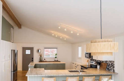 Cloverdale House | Blue Haven Lake House, tranquil waterfront home on Long Lake