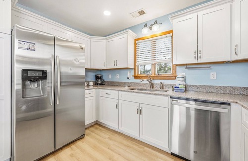 Ocean Sands House | Blue Heron, Pet Friendly Corolla Home with Private Pool, Hot Tub and Ocean Views!