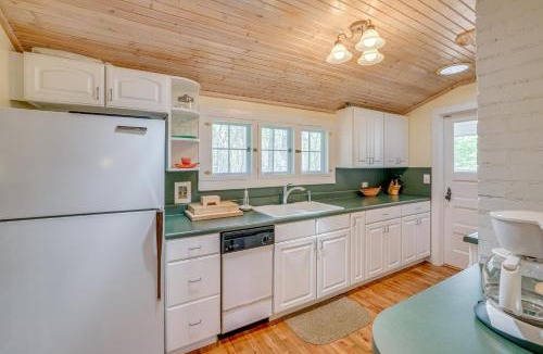 Baldwin House | Blue Ribbon River Private Access! 18-Acre Escape