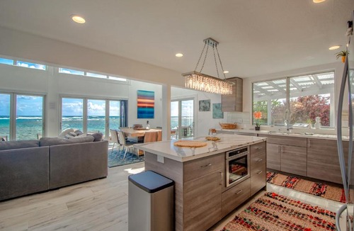 Anahola House | Bond House home