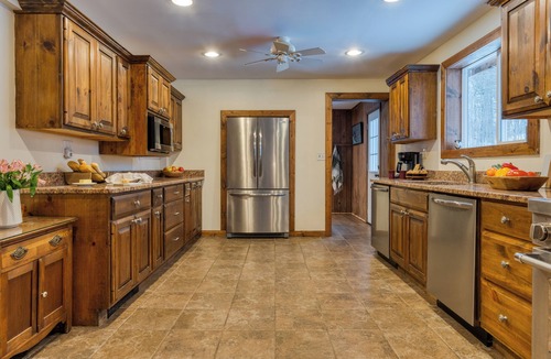 Stephentown House | Brookside Mountain Retreat | 13BR | Heated Pool, Hot Tub + Game Room