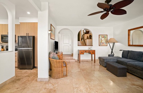 Bayview Condo | Calm island condo with ocean views & pool - walking distance from beaches