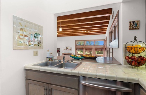 Nambe Pueblo Condo | Casa Golondrinas-A Serene Santa Fe Retreat