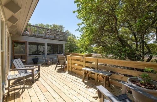 Duck House | Casa La Playa - Duck, Sanderling, Lakefront, 160 Yards to the Beach, Community Pool, Pets OK