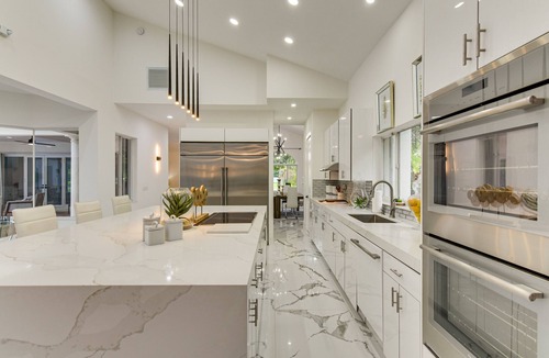 West Dixie Bend House | Casa Parkland | Private Luxury Resort-Style Estate