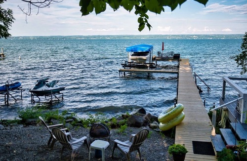 Town of Varick Cottage | Cayuga Lake Cottage "The Bermuda Sunrise"