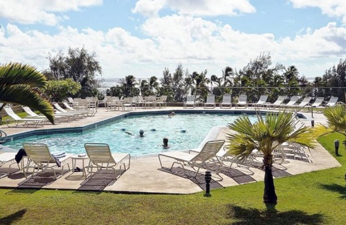 Nawiliwili Apartment | Central Kauai Location – Walk to Beach, Enjoy Pool & Explore the Island Easily