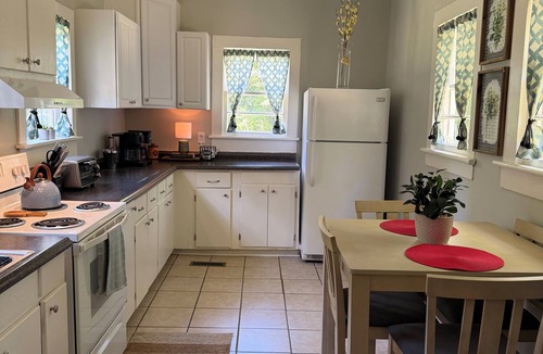 Americus Other | Charming 2-bedroom farmhouse in enchanting Americus with AC