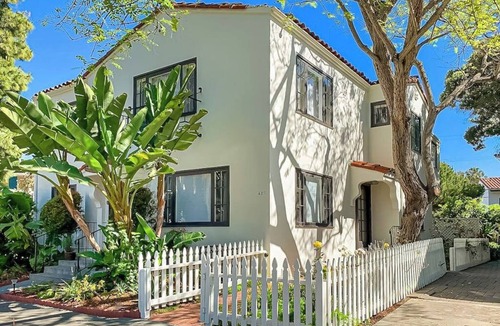East Beach Apartment | Charming 229-sq-ft studio near Stearns Wharf & 1 block to famed East Beach