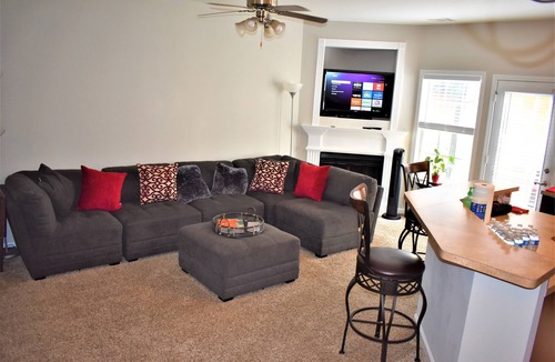 Braselton House | Charming 3-bedroom townhome with WiFi, fitness room in serene Braselton