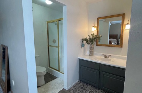 Chesterfield House | Charming 3-bedroom , 2 bath house with A/C, Fast WiFi, pet friendly