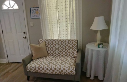 Riverside House | Charming 3-bedroom House with AC and WiFi in lovely Jacksonville