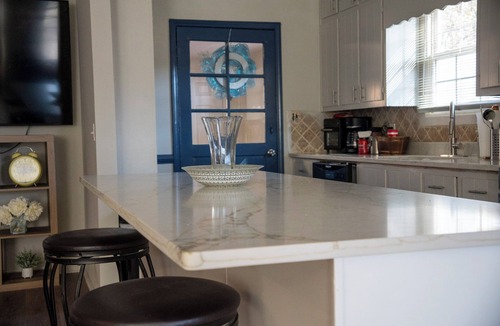 Lawrenceville Apartment | Charming 3 Bedrooms with Spacious Living and Convenient Location to Shopping & Interstate