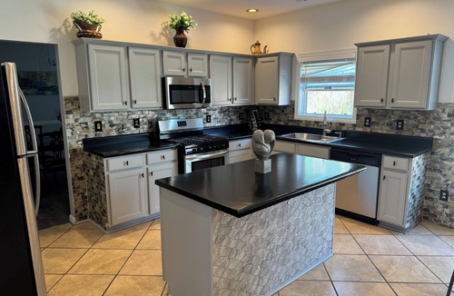 Cliftondale House | Charming 4BR Urban Oasis Near Airport, Downtown & Six Flags!