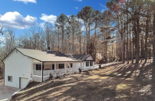 Auburn Apartment | Charming Dacula Hideaway
