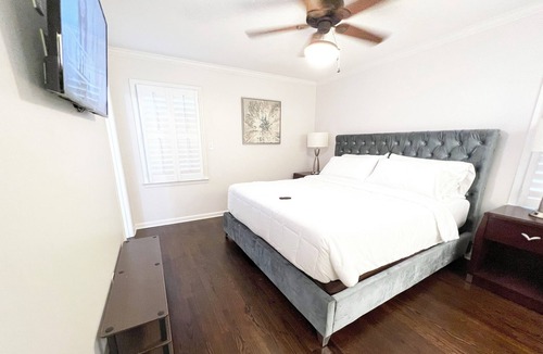 Sandy Springs House | Charming Retreat in the Heart of Atlanta