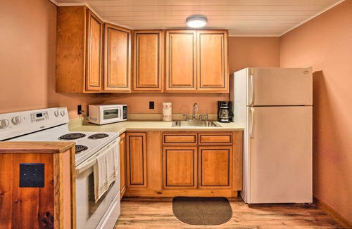 Town of Bleecker Cabin | Charming Rural Retreat: Great Sacandaga Lake Area!