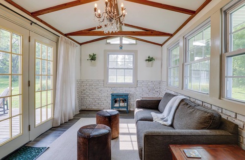 Town of Torrey Cottage | Charming Wine Trail Retreat: Walk to Seneca Lake!