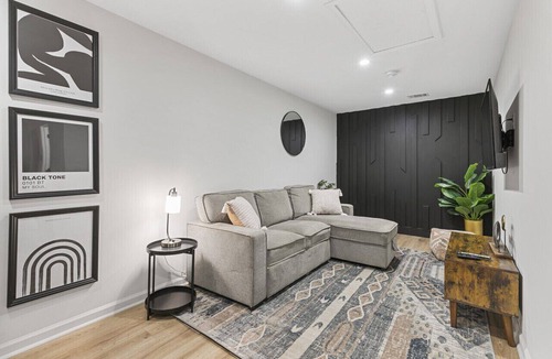 Clarkdale Apartment | Chic 1BR Oasis: Ideal Retreat near Six Flags