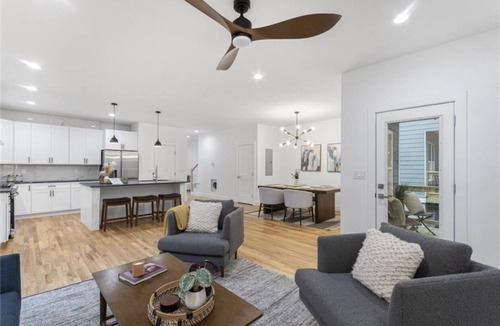 Knight Park House | Chic Farm House in Midtown 4brm New Construction