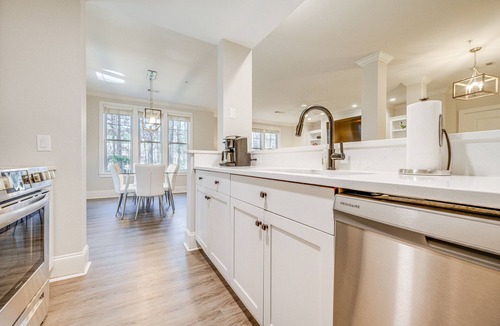 Greensboro Condo | Chic Greensboro Condo w/Lake Oconee Access!