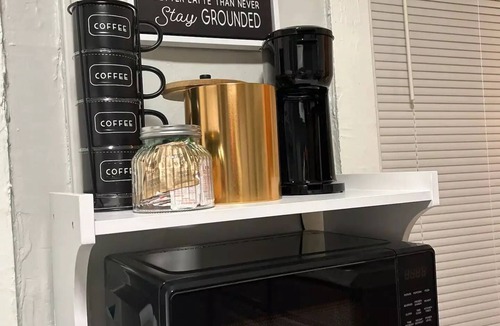 Albany Apartment | Chic Madison Parkview