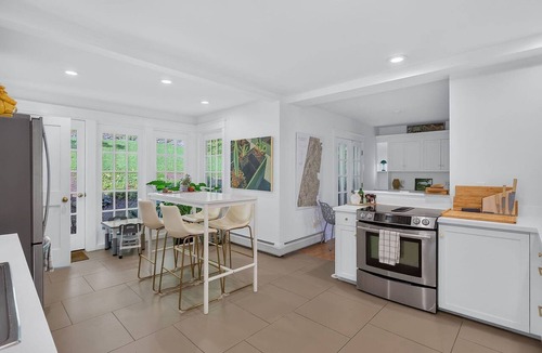 Glendale House | Classic Stockbridge Cottage